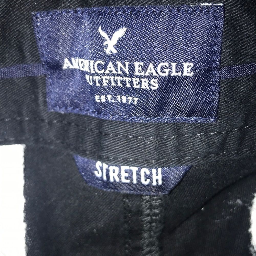 American Eagle shorts 🖤 - Picture 4 of 5